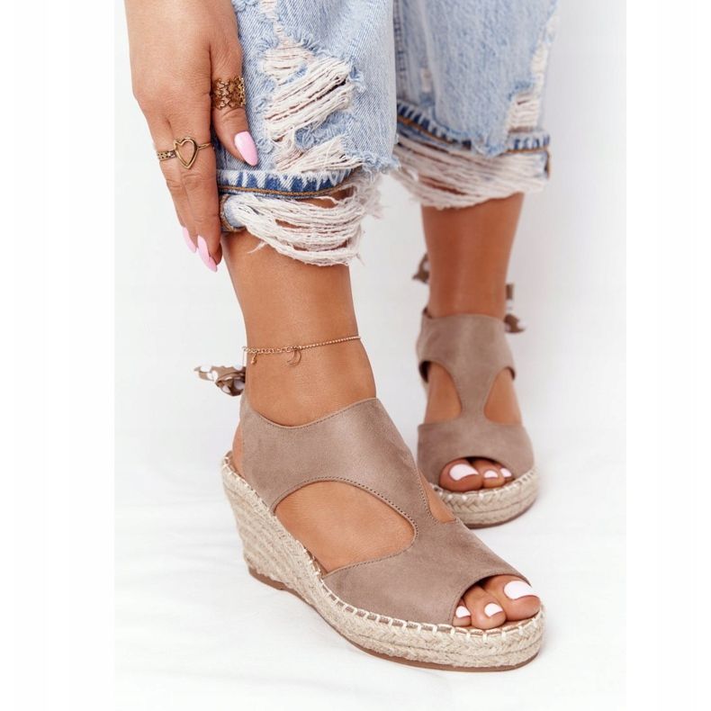 EVE Beige Mykonos Wedge sandaalit punoksilla 1