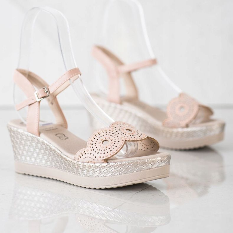 Kylie Rento Sandaalit beige 1