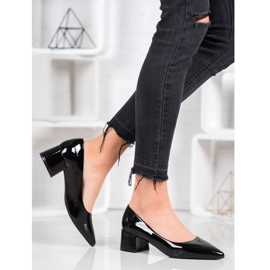 VINCEZA -lakatut pumput musta 1