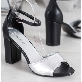 Small Swan Klassiset sandaalit baarissa musta harmaa 2