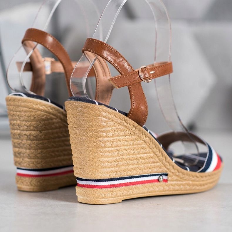 Yes Mile Sandaalit värikkäillä raidoilla monivärinen 1