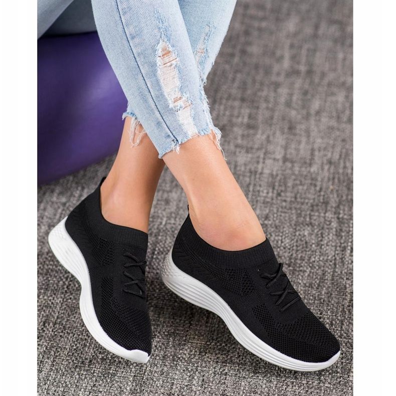 SHELOVET Mustat harjakengät 2