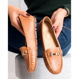 Clowse Kamelin leivonnaiset koristeella ruskea 2