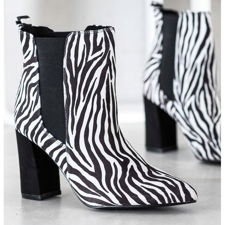 Corina Zebra Print Boot valkoinen musta 1 Corina Zebra Print Boot valkoinen musta 1