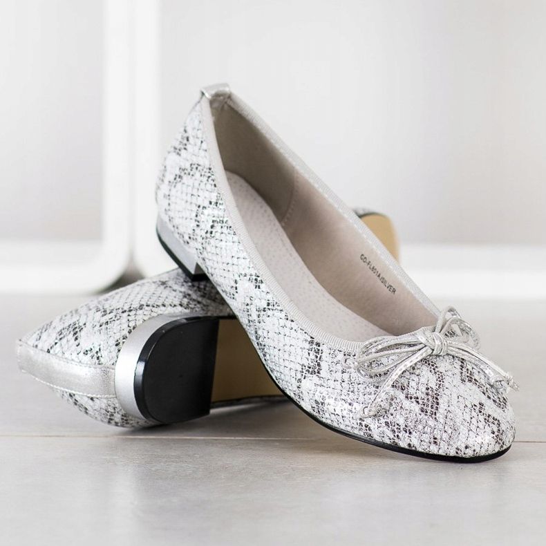 Goodin Tyylikäs ballerina jousella monivärinen 1