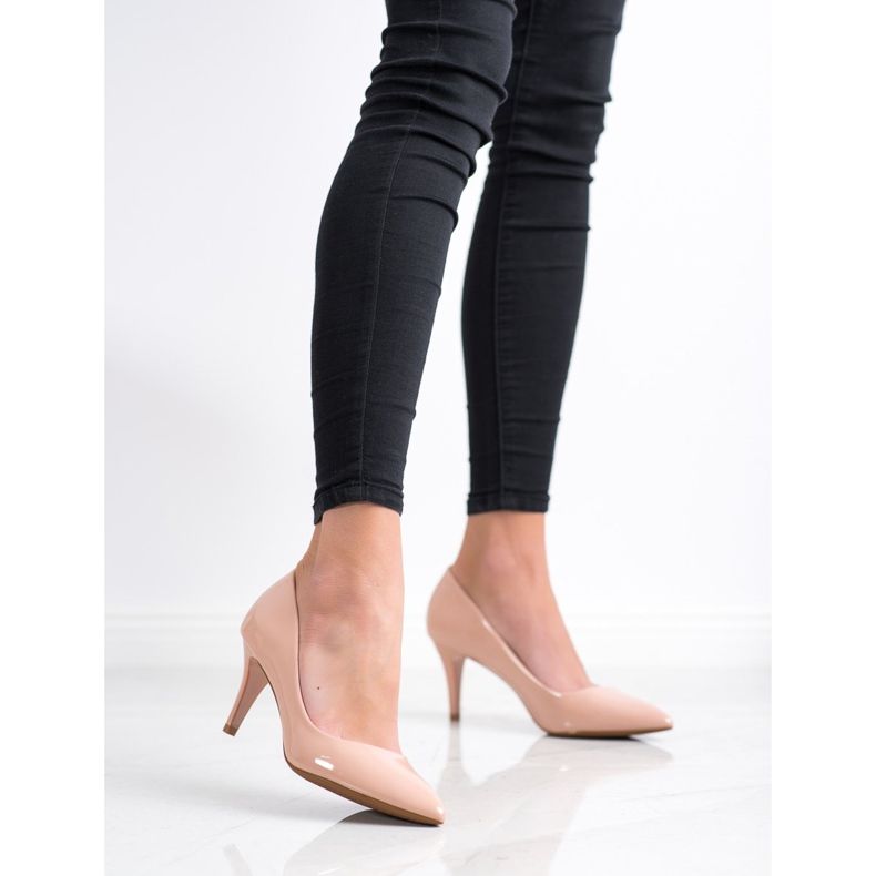 Goodin Klassiset lakatut pumput beige vaaleanpunainen 1