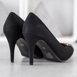 Goodin Pumput Ornamentilla musta 1