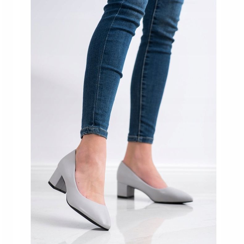 Goodin Pumput matalalla pylväällä harmaa 1