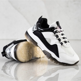 Ideal Shoes Tennarit mustalla alustalla valkoinen 2