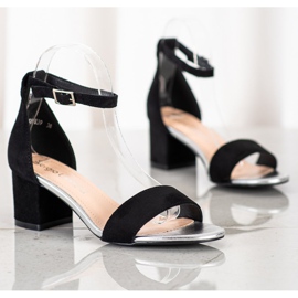 Sandaalit baarissa Sergio Leone musta 1