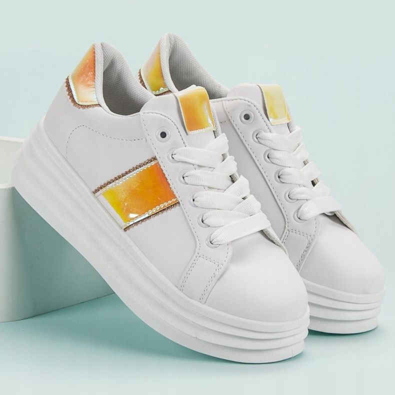 SHELOVET Valkoiset kengät lavalla valkoinen 1