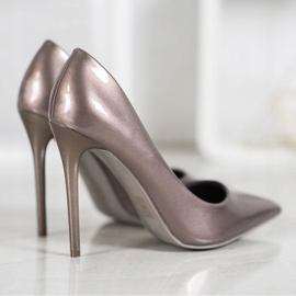 Small Swan Lakatut nastat harmaa 1