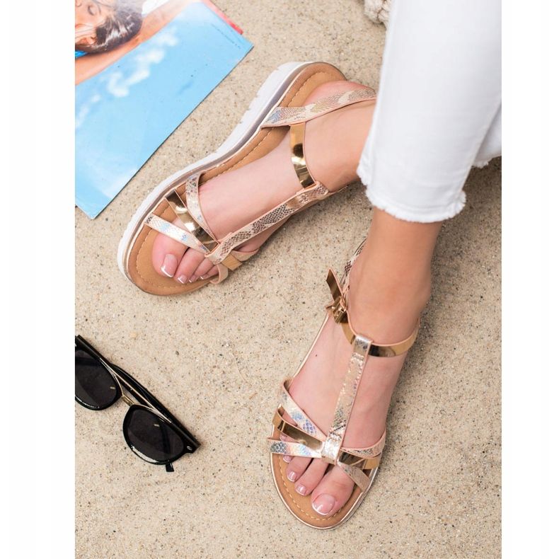 Small Swan Sandaalit holoefektillä kultainen 1