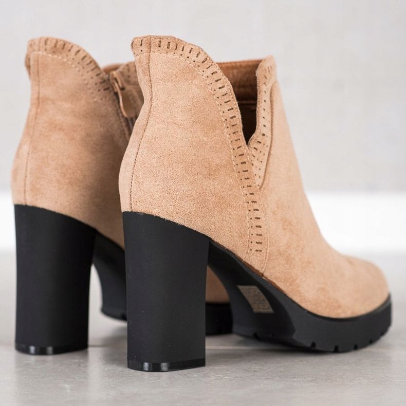 Bella Paris Korolliset saappaat beige 1