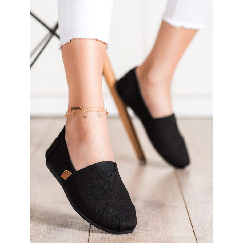 SHELOVET Slip-on mustat lenkkarit 1