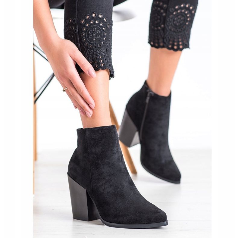 Marquiz Saappaat leveällä postilla musta 1