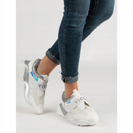 VICES Slip-On urheilukengät valkoinen 1