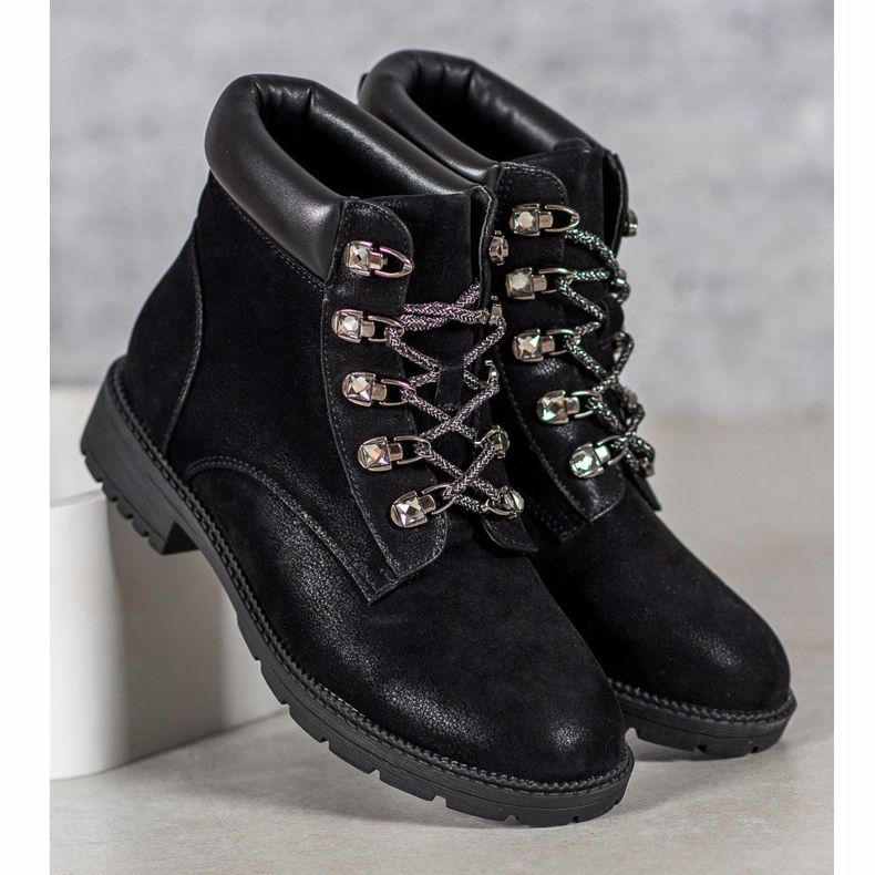 Black Trappers VICES musta 2