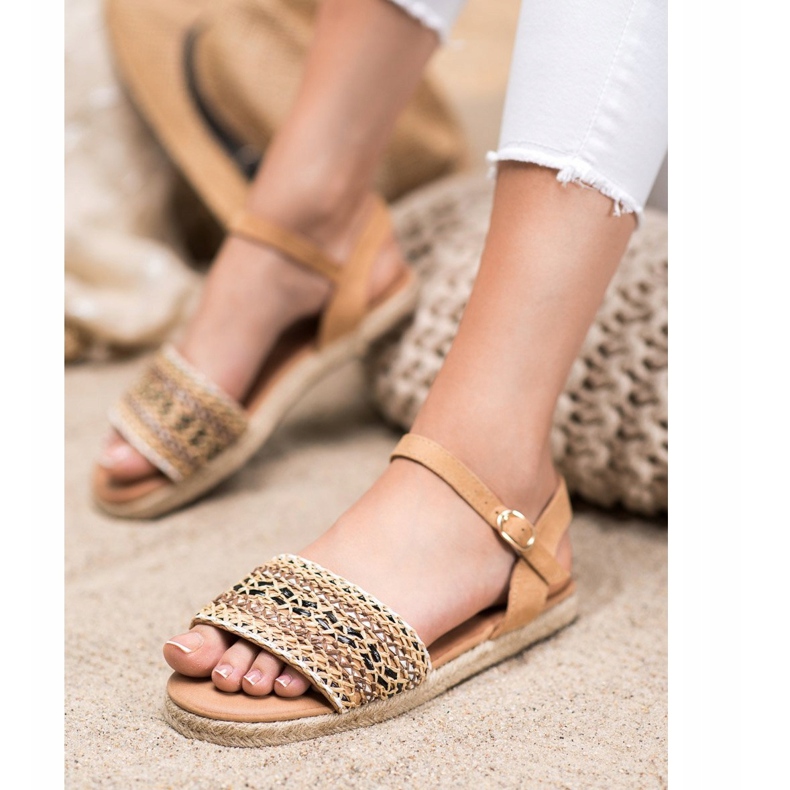 SHELOVET Kevyet punotut sandaalit beige 2