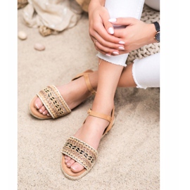 SHELOVET Kevyet punotut sandaalit beige 1