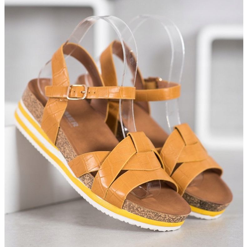 Comer Keltaiset sandaalit Eco -nahkaa keltainen 2