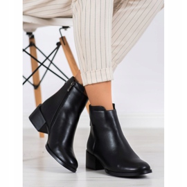 Filippo Mukavat mustat saappaat 2