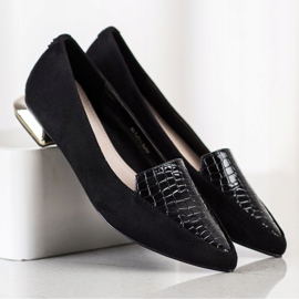 Goodin Muodikkaat pumput Spitzissä musta 2