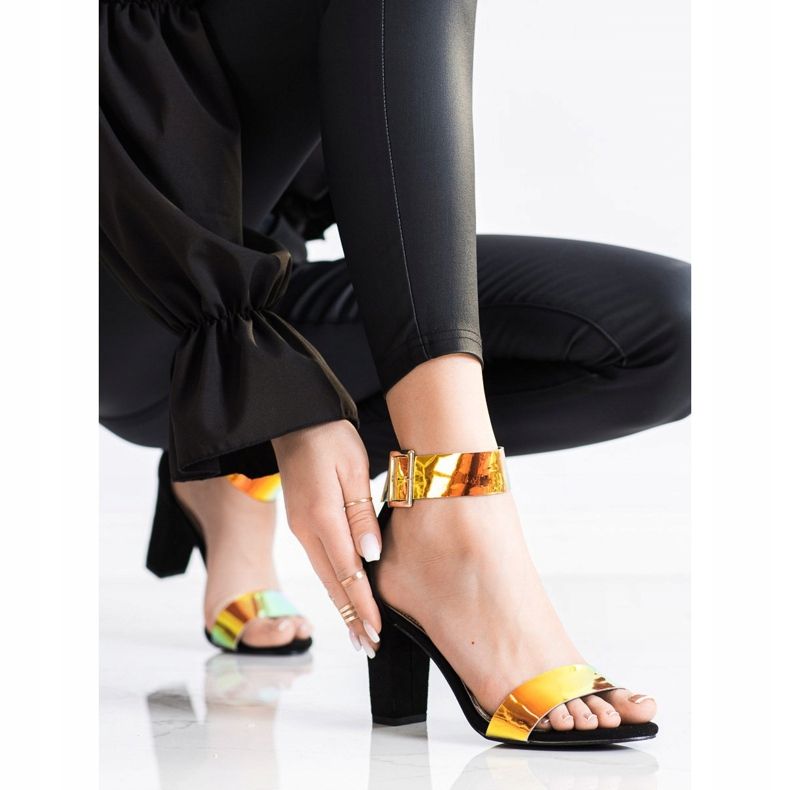 Goodin Sandaalit baarissa, jossa on holoefekti musta 2