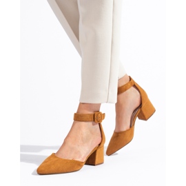 Goodin Pumput soljella ruskea 1