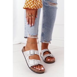 Naisten tossut, joissa soljet Hopea Vivio 1