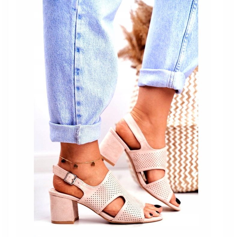 BUGO Naisten sandaalit kantapäässä Avoimet Beige Valery 1