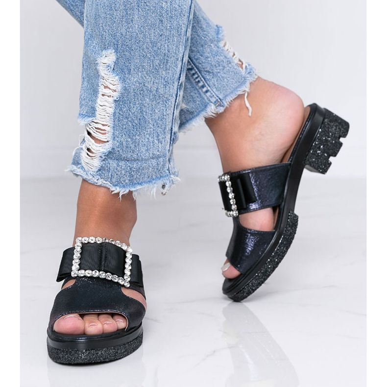 Siniset kiiltävät varvastossut Lizzy -soljella sininen 1