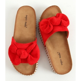 Punainen 7705 Punaiset tossut koristeltuun pohjaan 1