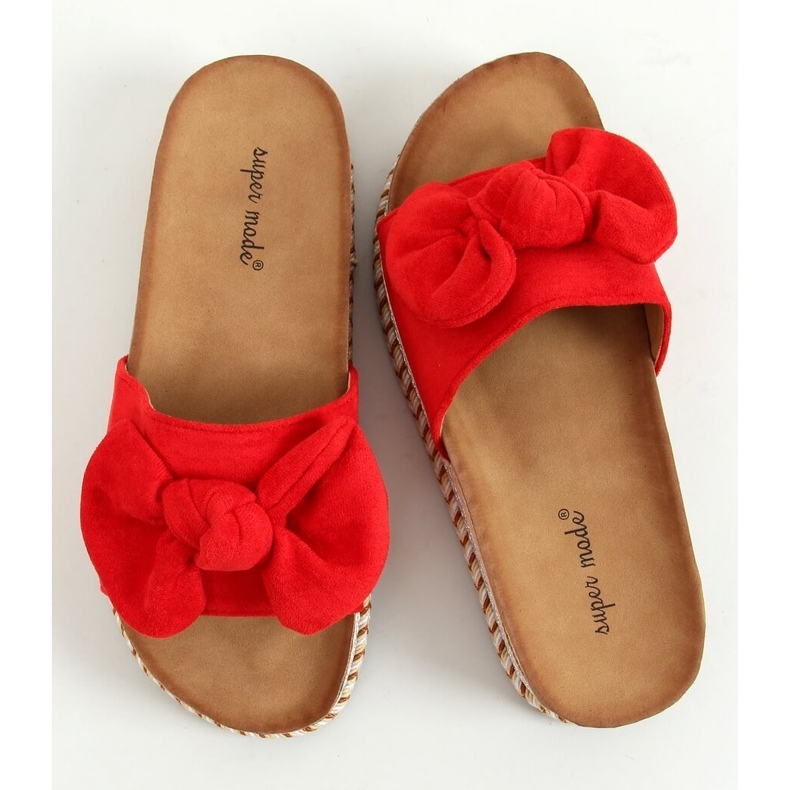 Punainen 7705 Punaiset tossut koristeltuun pohjaan 1