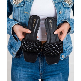 Goodin Punotut Eco -nahkatossut musta 2 Goodin Punotut Eco -nahkatossut musta 2