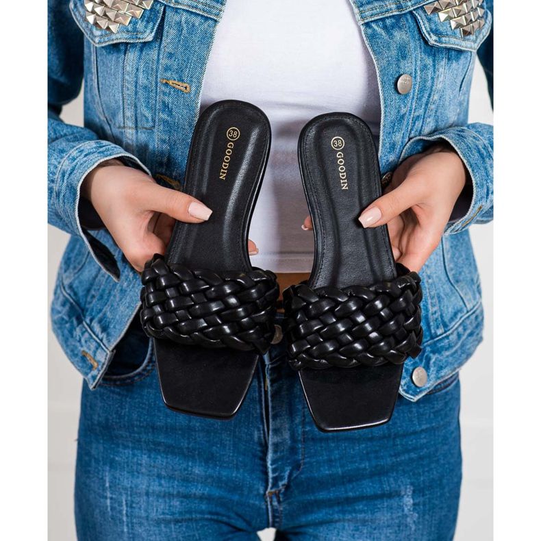 Goodin Punotut Eco -nahkatossut musta 2 Goodin Punotut Eco -nahkatossut musta 2