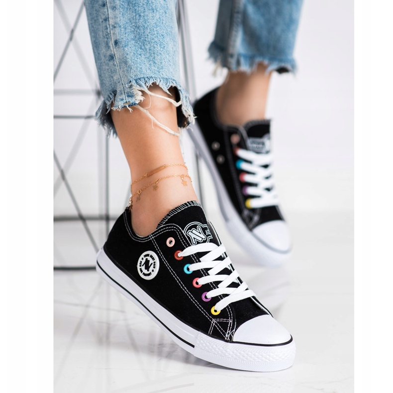 New Age lenkkarit musta 1