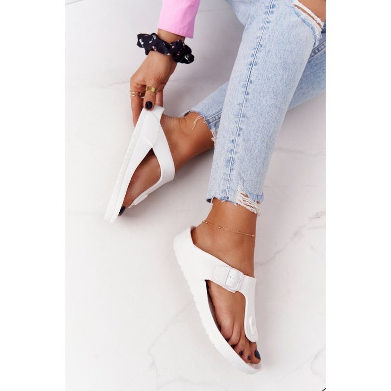 NEWS Naisten kumiset varvastossut Valkoinen Alma 1