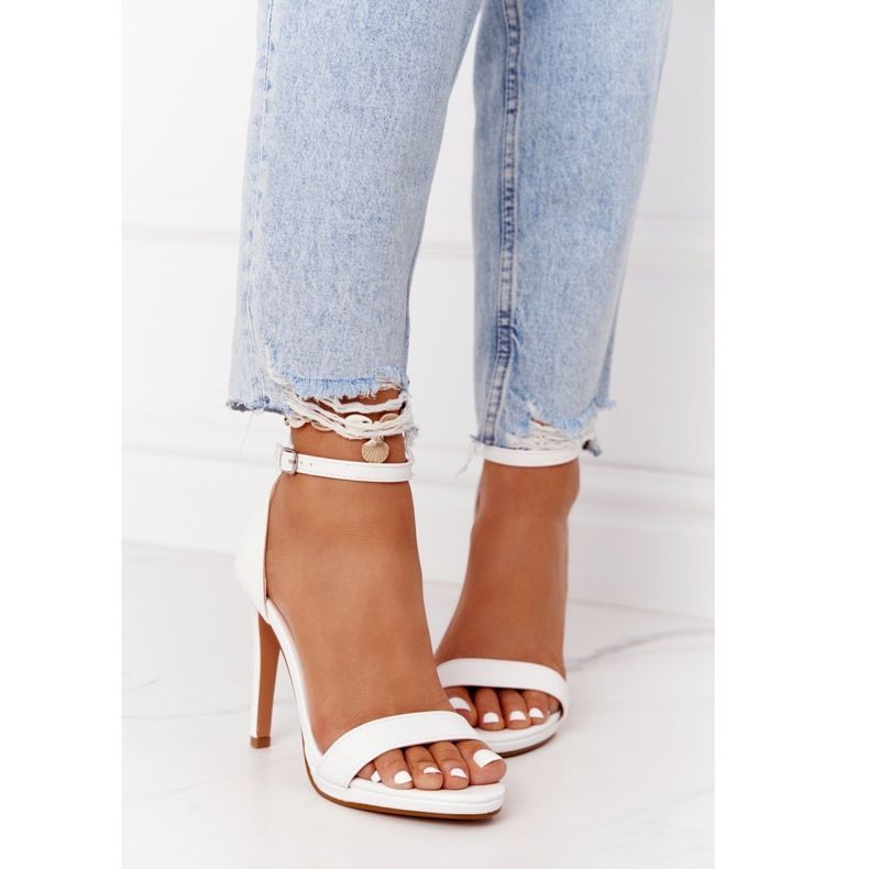 PG1 Tyylikkäät sandaalit valkoisella glamour -kantapäällä valkoinen 2