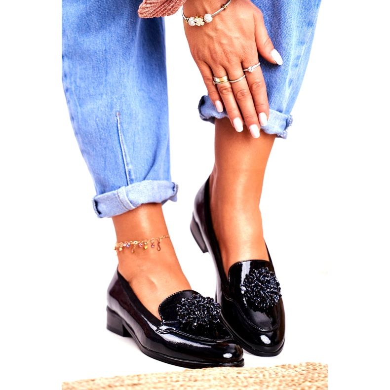 Lakatut mokkasiinit Vinceza 21-10527 musta 2