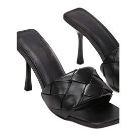 Vices Vice CIC-5-38-musta 1