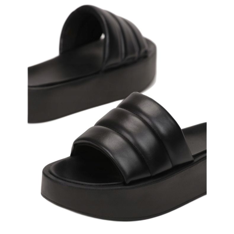 Vices 2256-38-musta 1