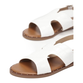 Vices 2016-6-71-valkoinen 1