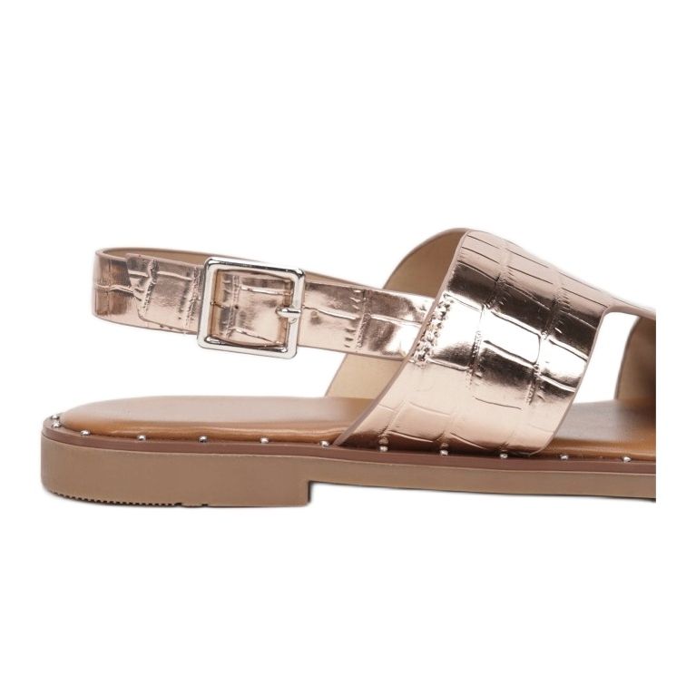 Vices 2016-6-449-samppanja kultainen 1