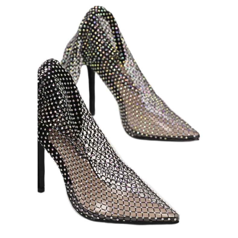 Vices TOT-56-38-musta hopea 1