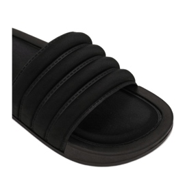 Vices 55-113-38-musta 1