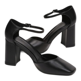 Vices 6777-38-musta 1