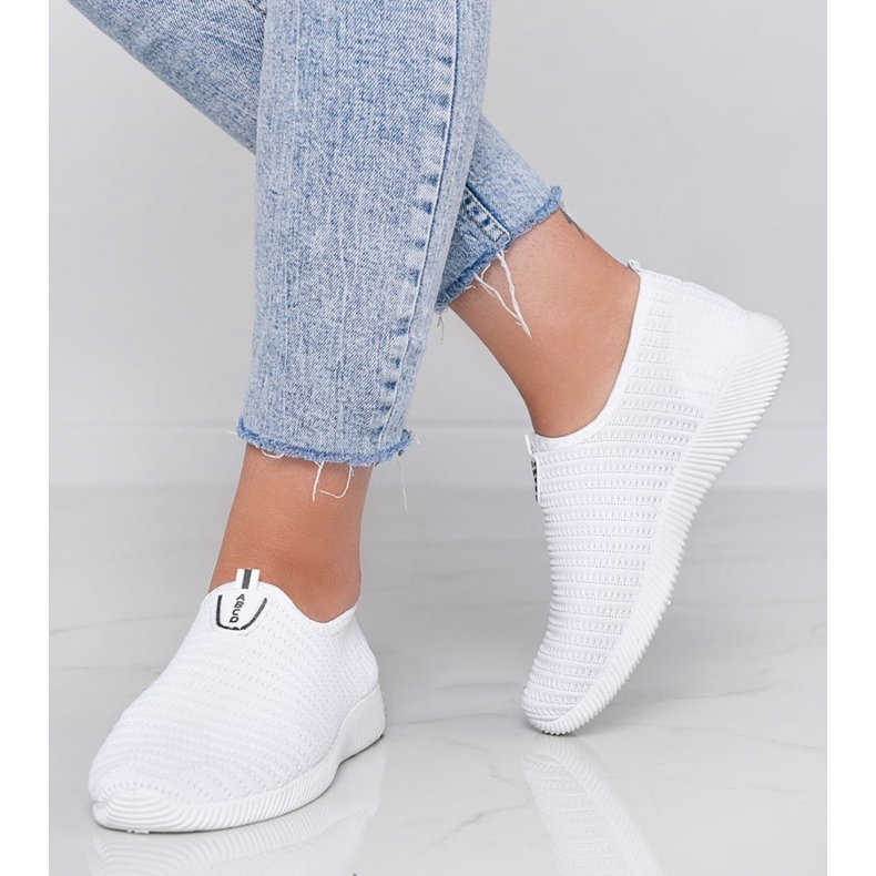 Tee se valkoiset urheilukengät valkoinen 1