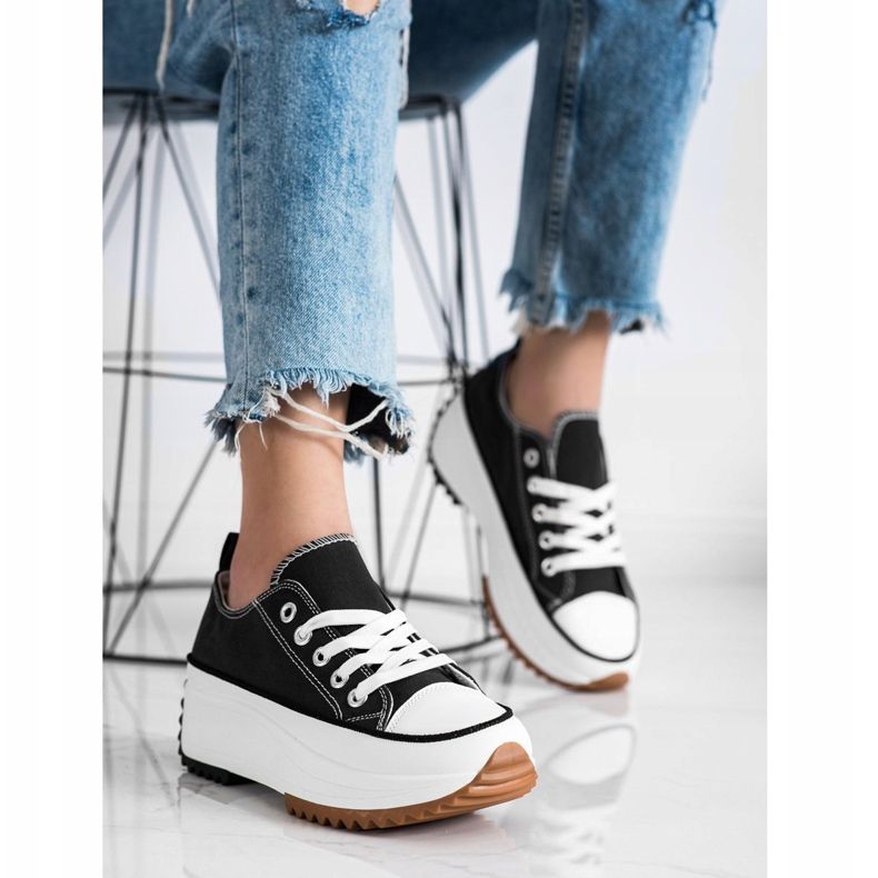 SHELOVET Lenkkarit korkealla alustalla musta 1