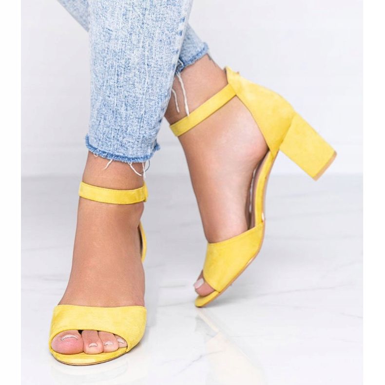 Keltaiset sandaalit Mare Mare -postissa keltainen 1